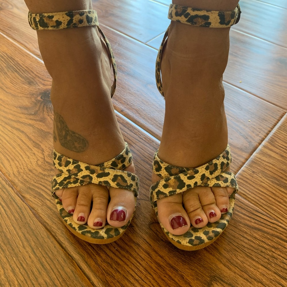💜 3 for $20 Deal Leopard Stilettos